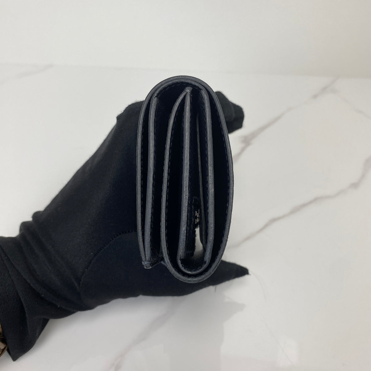 Hermès Béarn Monochrome Wallet Noir — interior