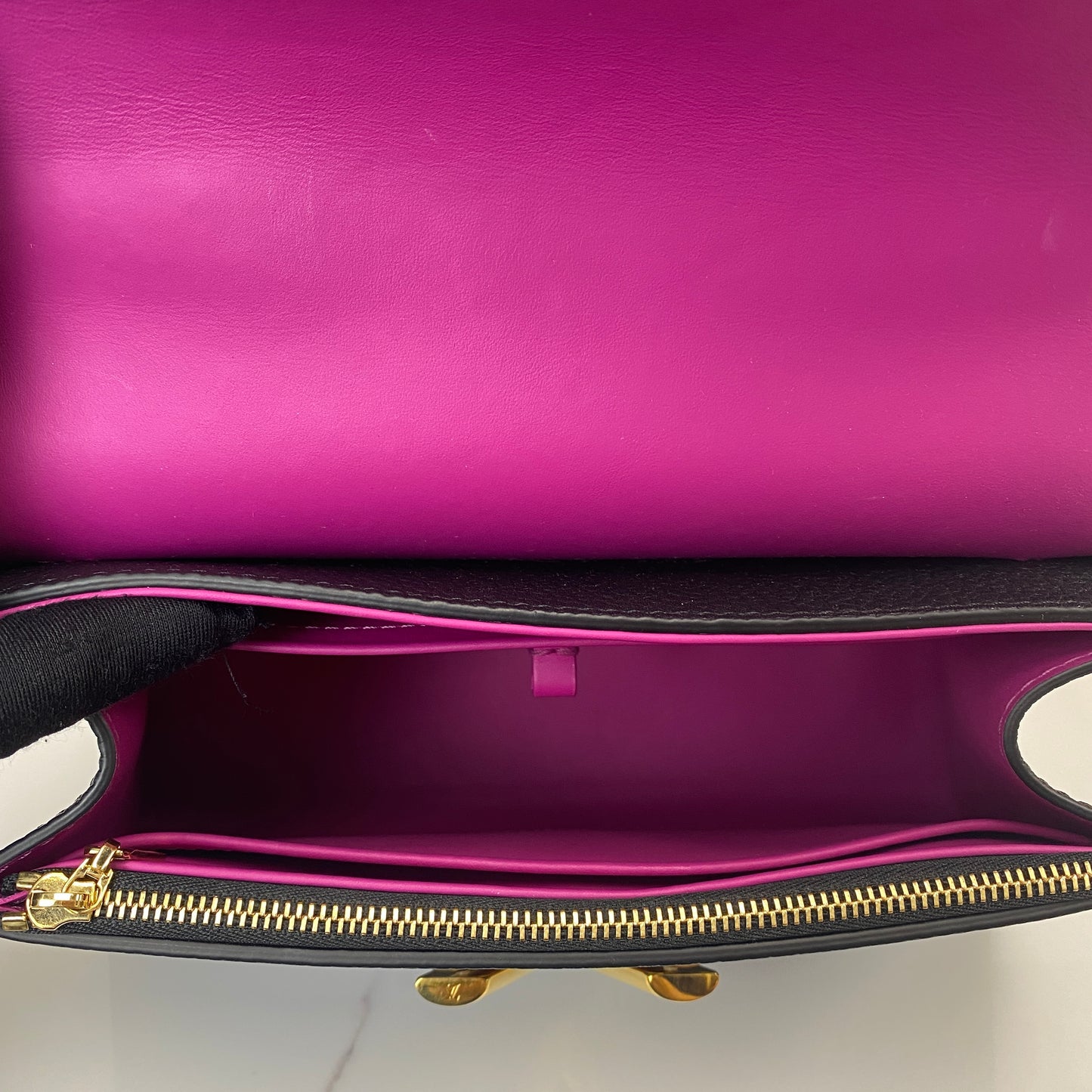 Louis Vuitton Twist One Handle PM - photo 6