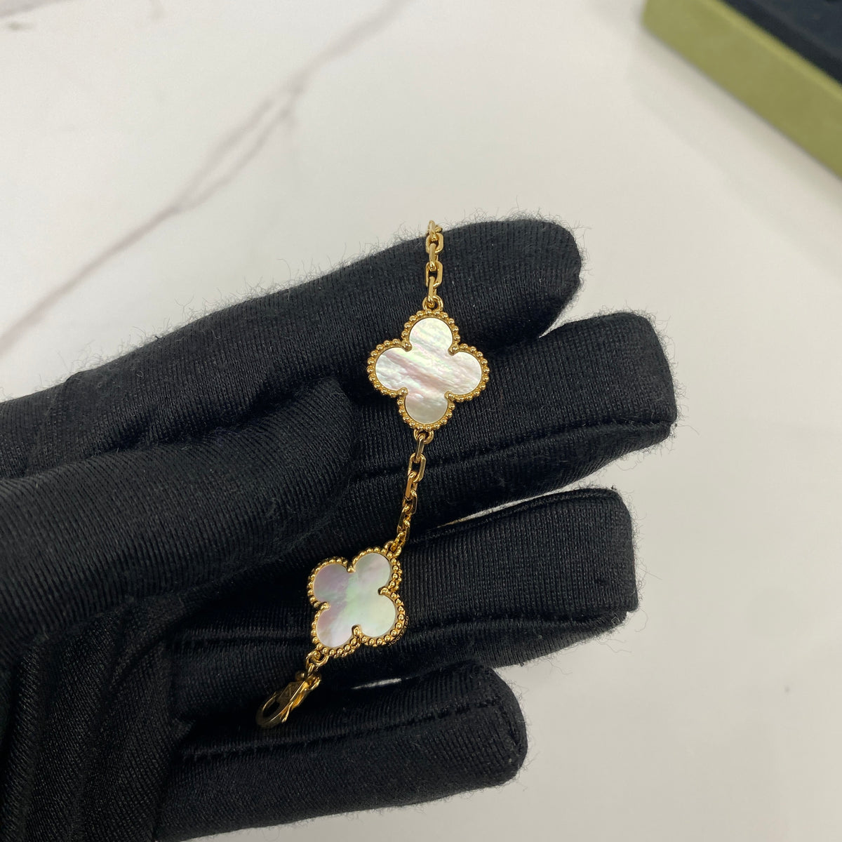 Van Cleef & Arpels Vintage Alhambra 5 Motif Bracelet Mother of Pearl Yellow Gold, White Mother of Pearl, 18K Yellow Gold — detail view 5