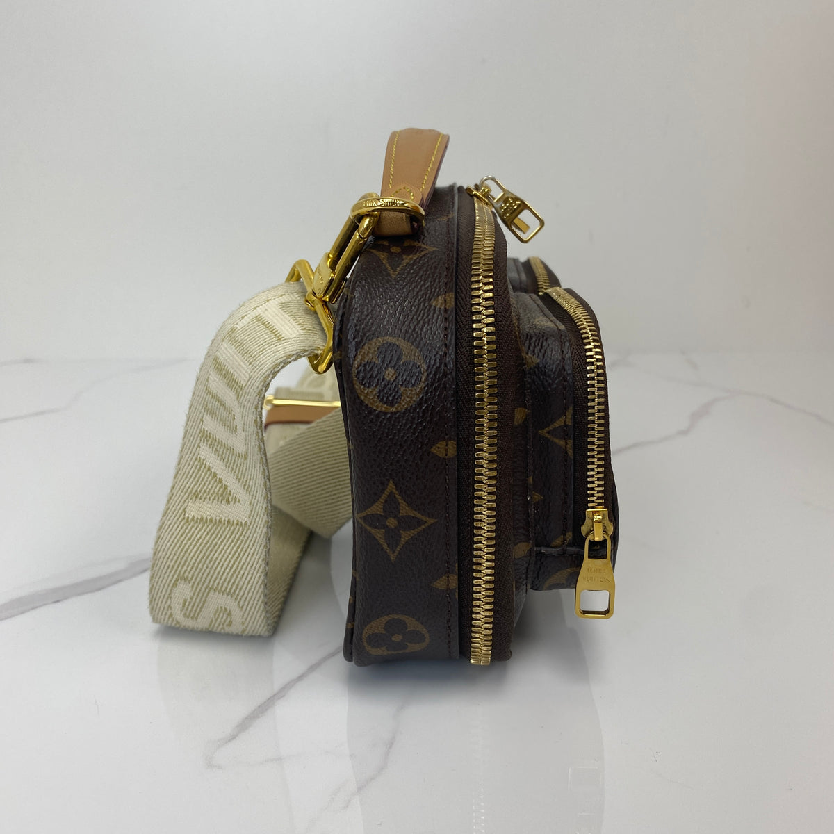 Louis Vuitton Utility Crossbody Bag - photo 4