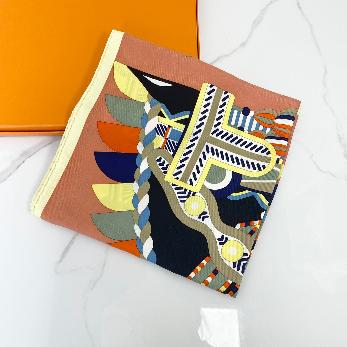 Hermès Haute Parure Scarf 90 in 100% silk