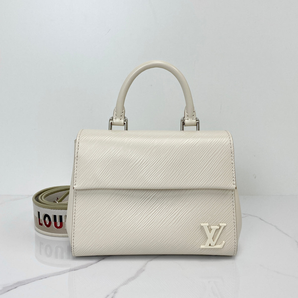 Louis Vuitton Cluny Mini - photo 1