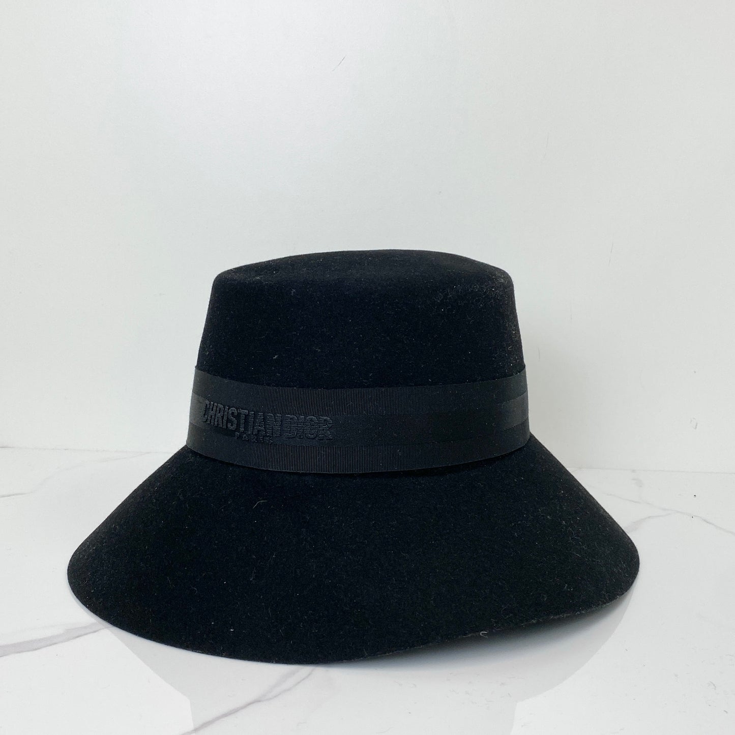 Christian Dior D-Tulipe Small Brim Cloche in black rabbit hair, size 59