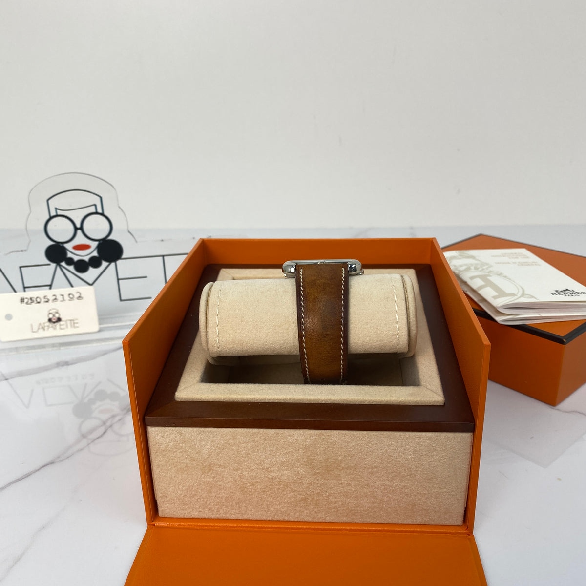 Hermès Cape Cod Watch, Large Model, 37mm, calfskin and steel, gold-tone dial — detail view 4