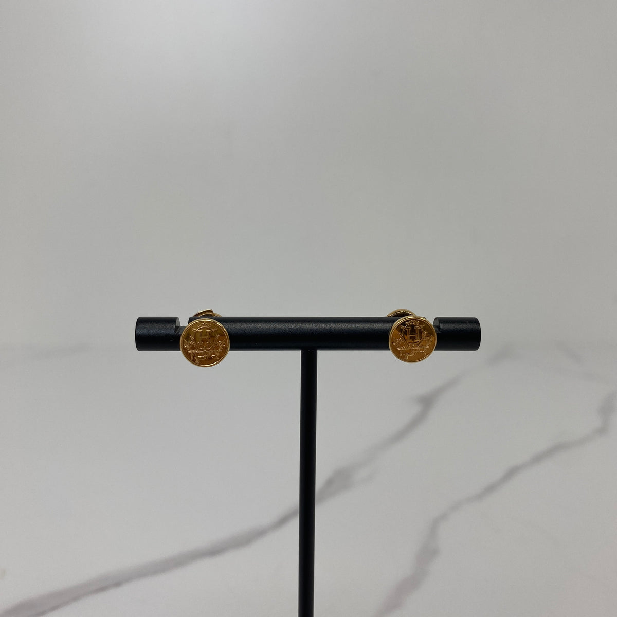 Hermès Ex-Libris Earrings — motif detail