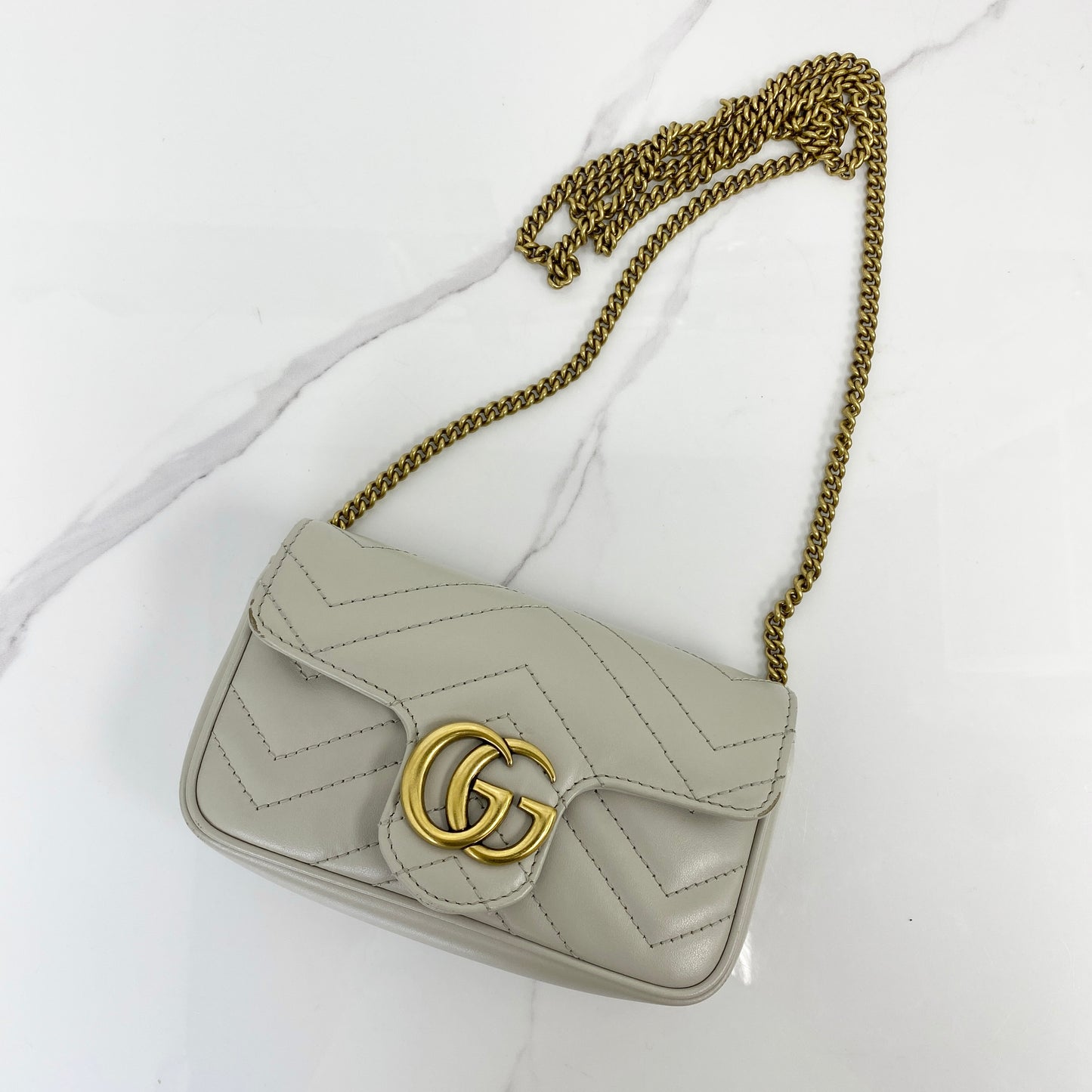 Gucci GG Marmont Supermini Bag - Sphinx (Light Grey) - photo 1