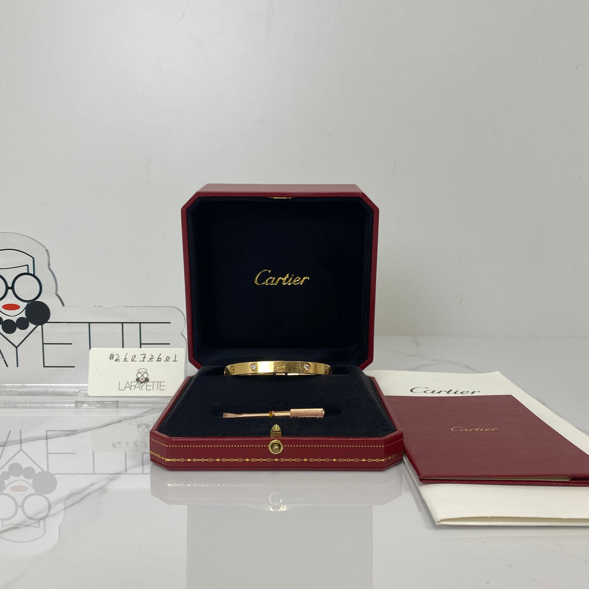 Cartier Love Bracelet, Classic Model, 4 Diamonds, 18K yellow gold with four diamonds — detail view 1