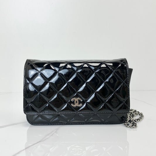Chanel Classic Wallet On Chain in black patent quilted calfskin with silver chain