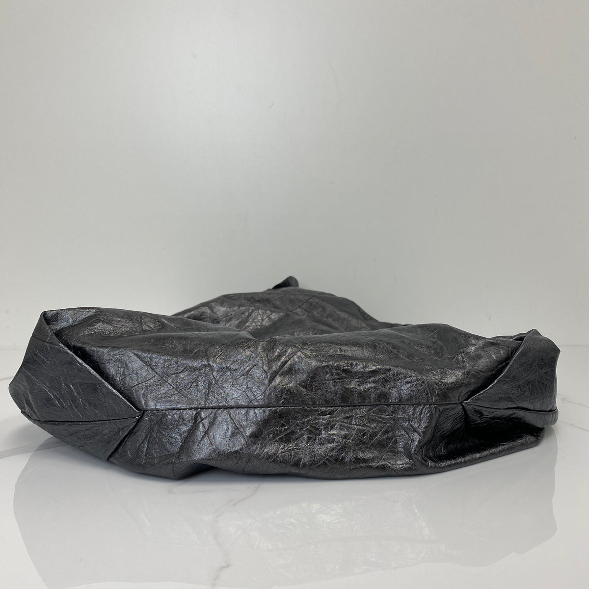 Balenciaga Medium Crush Leather Tote Bag - photo 5