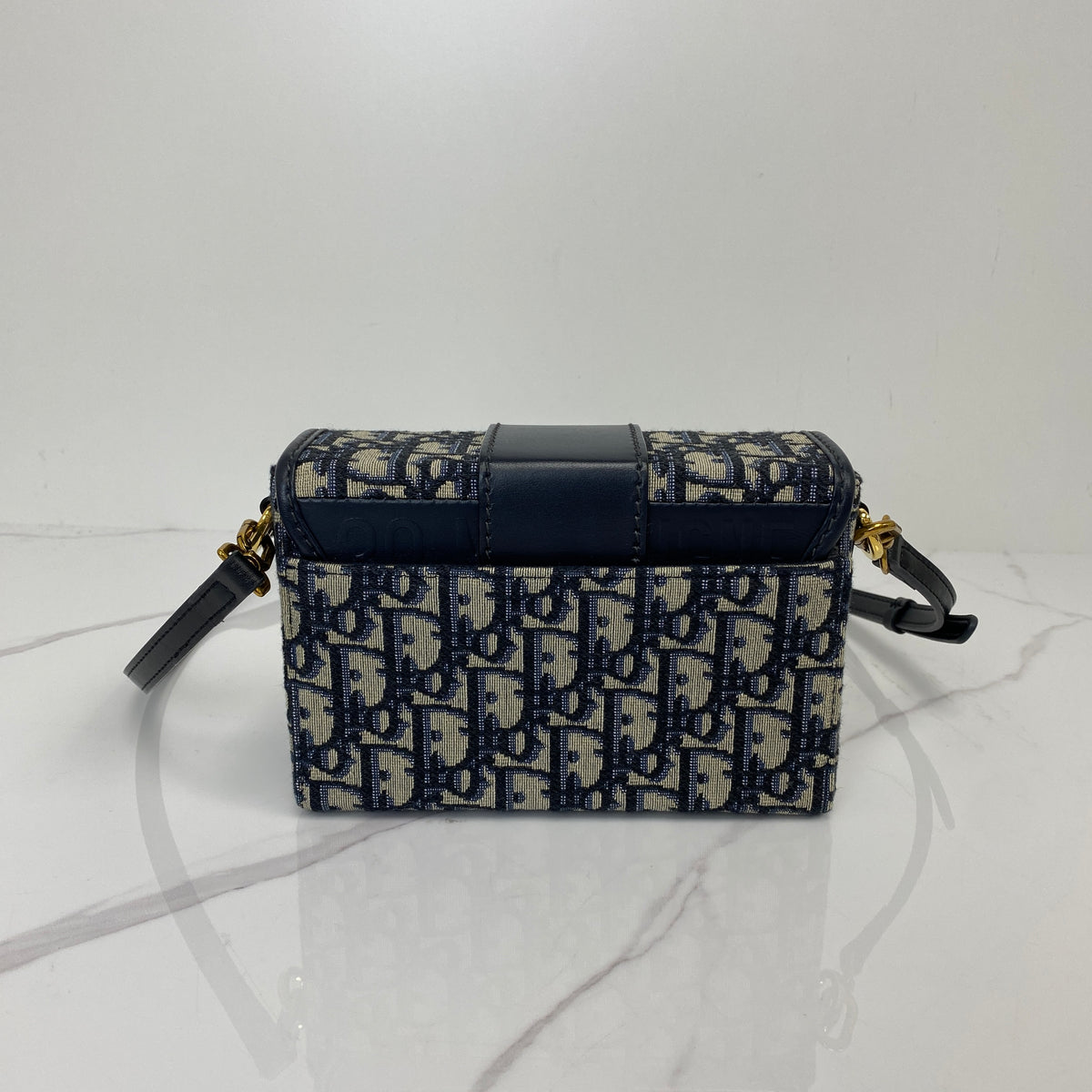 Christian Dior 30 Montaigne Box Bag Blue Dior Oblique, Blue Dior Oblique Jacquard Canvas, Gold Tone — detail view 1