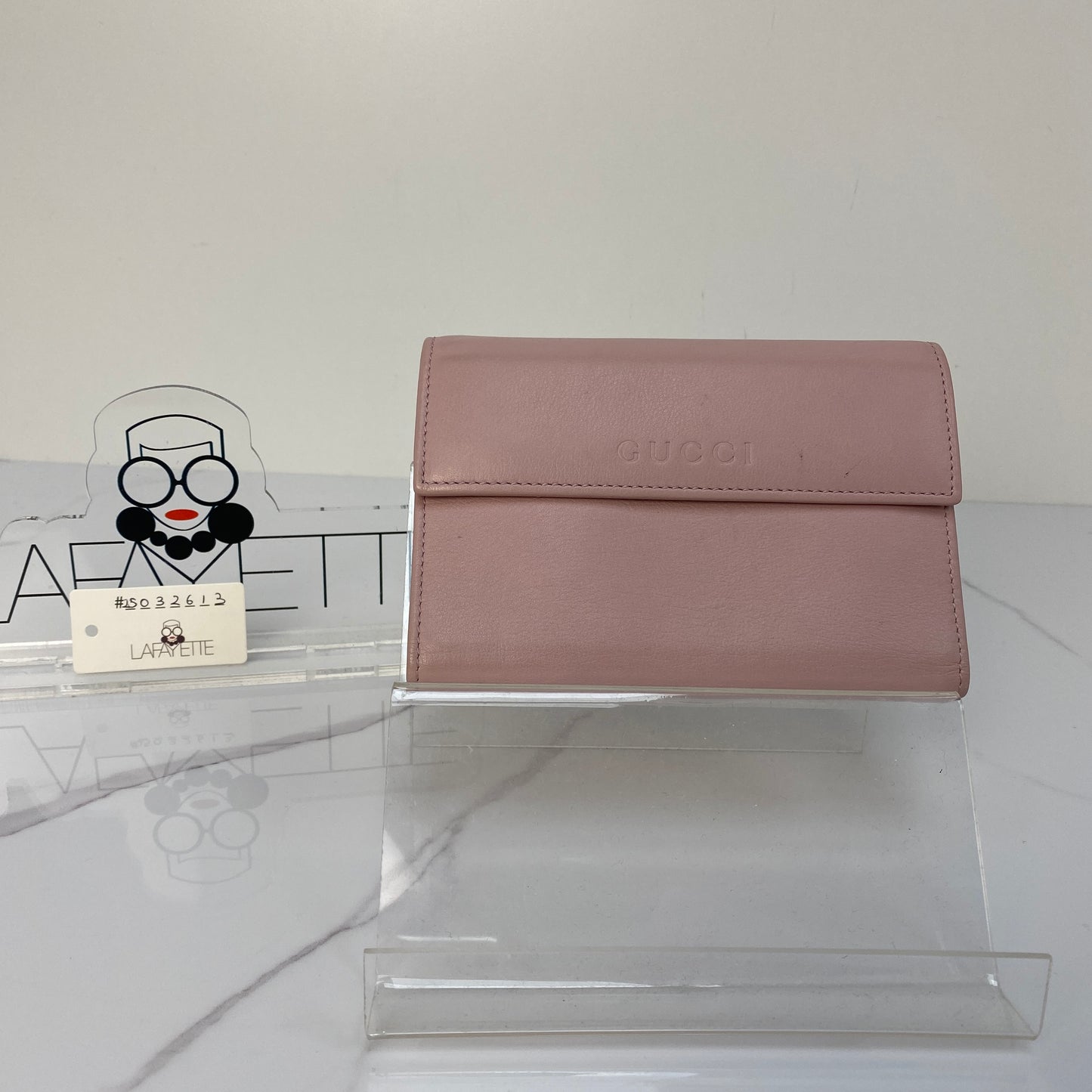Gucci Wallet, pink calfskin, antique silver-tone hardware — detail view 1