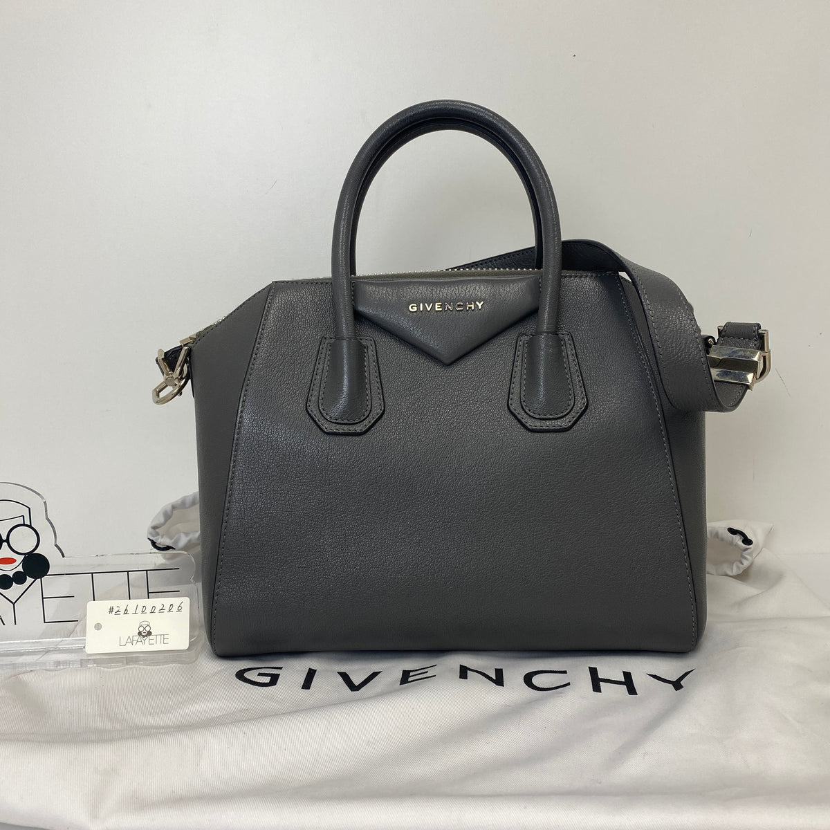 Givenchy Small Antigona Grey, Grey Goatskin, Silver Tone — detail view 1