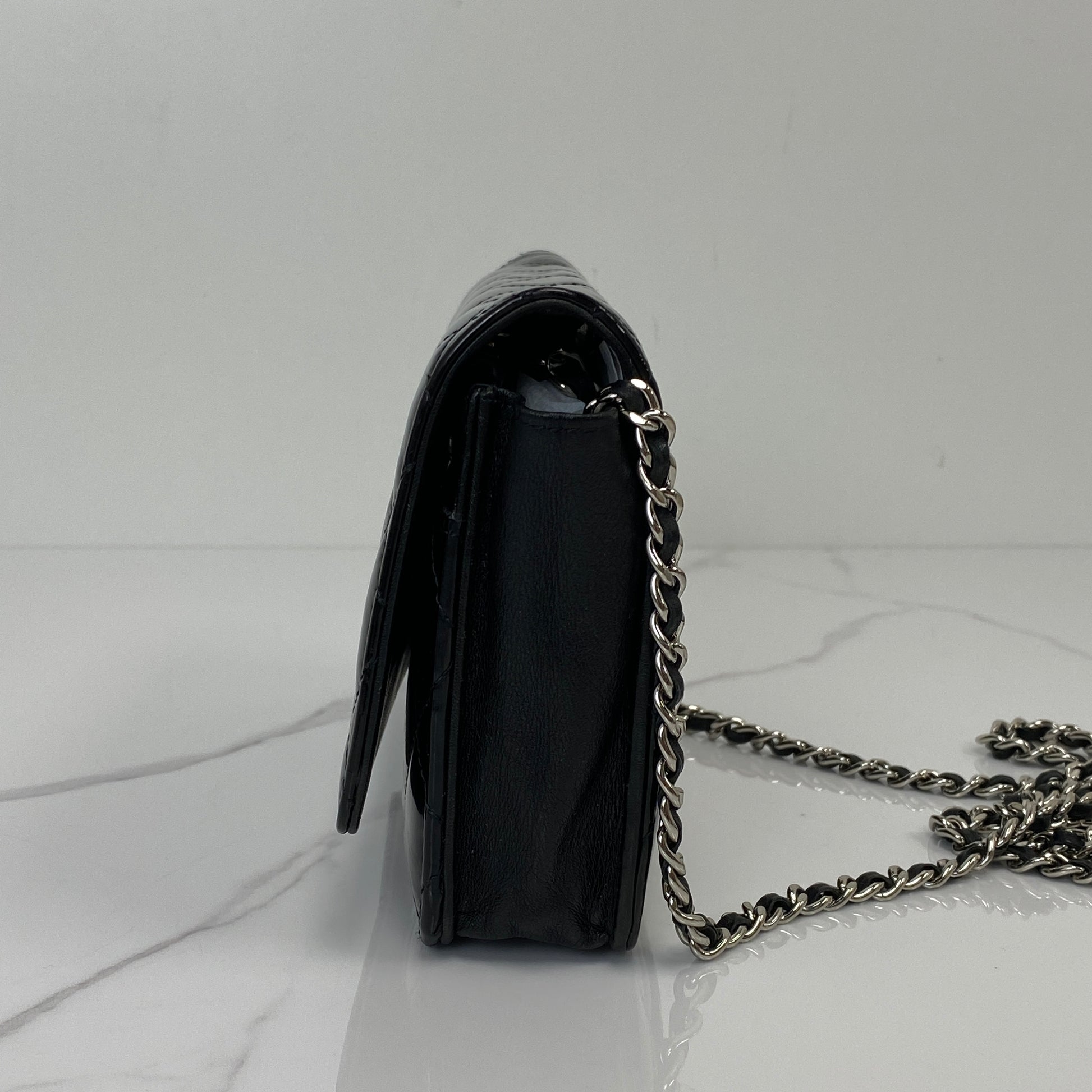 Side profile of the Chanel Classic Wallet On Chain