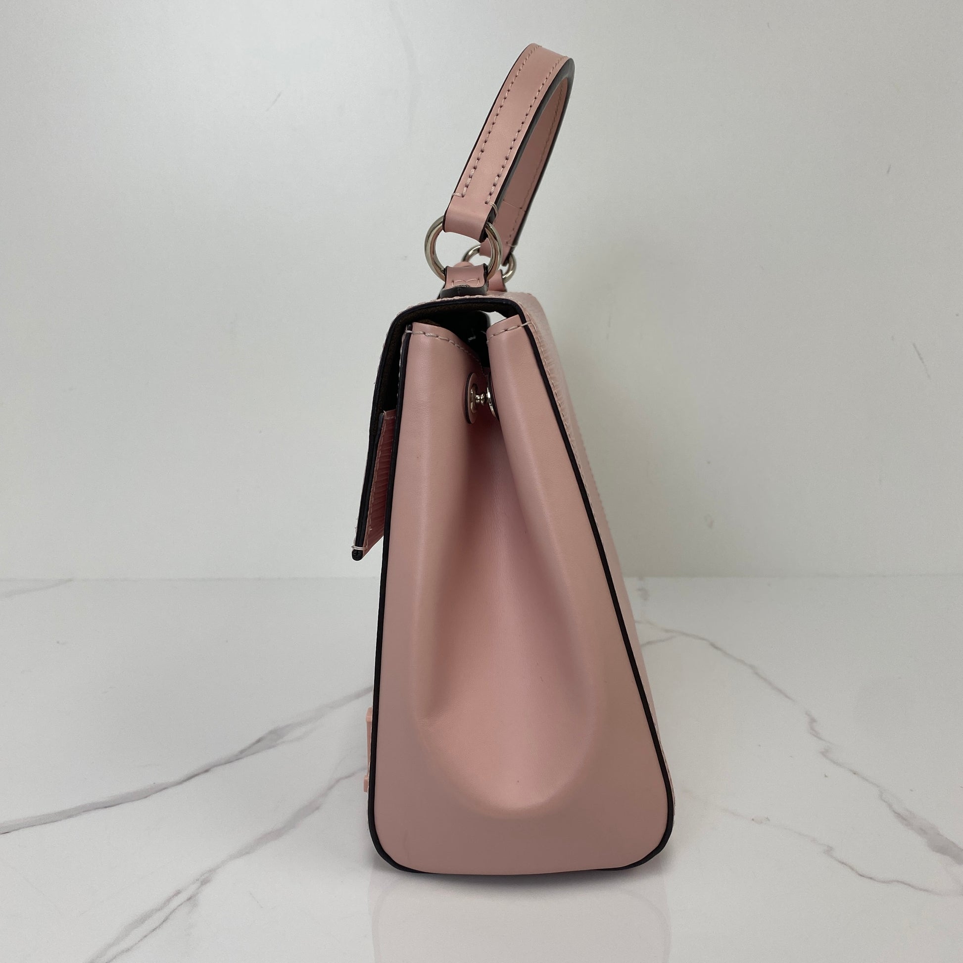 Louis Vuitton Epi Cluny BB - photo 3