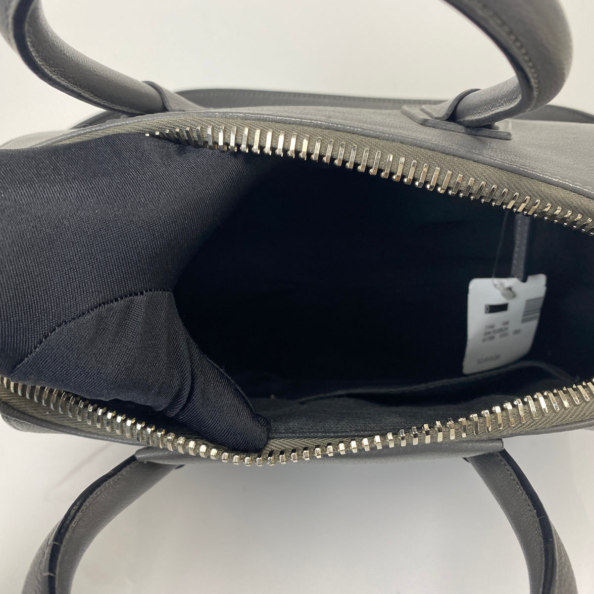 Givenchy Small Antigona Grey, Grey Goatskin, Silver Tone — detail view 5