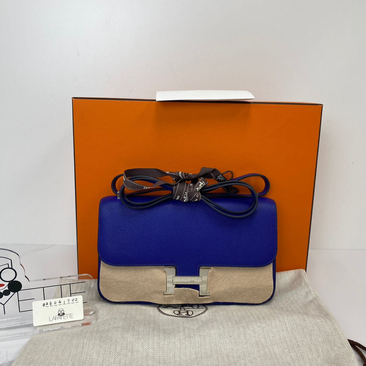 Hermès Constance Elan, Bleu Électrique Epsom calfskin, palladium hardware — detail view 1