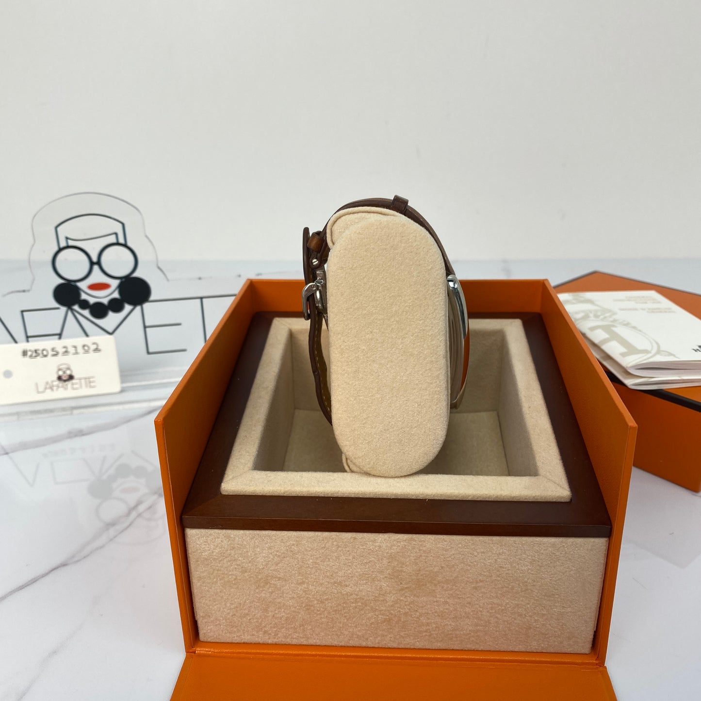 Hermès Cape Cod Watch, Large Model, 37mm, calfskin and steel, gold-tone dial — detail view 3
