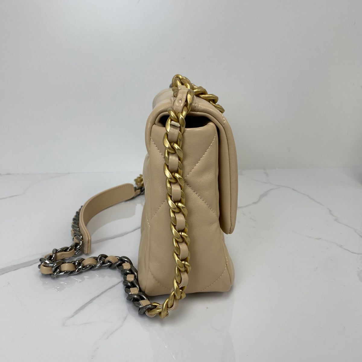 Chanel 19 Bag Beige Lambskin, Beige Lambskin, Mixed Gold, Silver and Ruthenium Tone — detail view 1