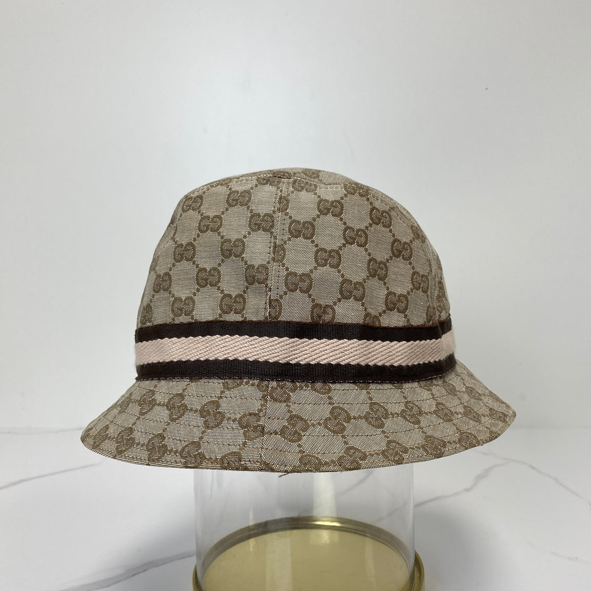 Gucci Vintage Bucket Hat, beige cotton blend, gold-tone logo — detail view 1