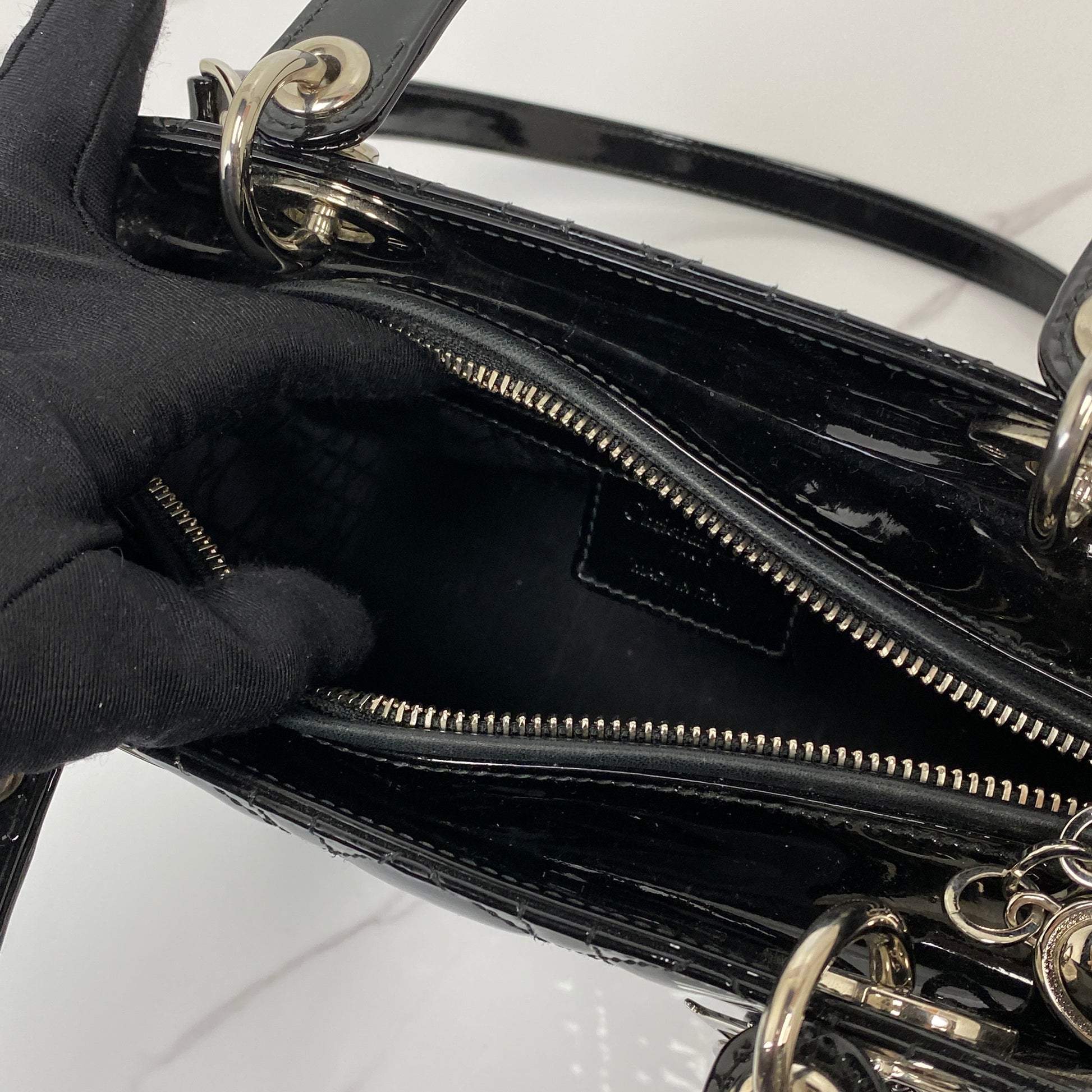 Interior of the Christian Dior Medium Lady Dior