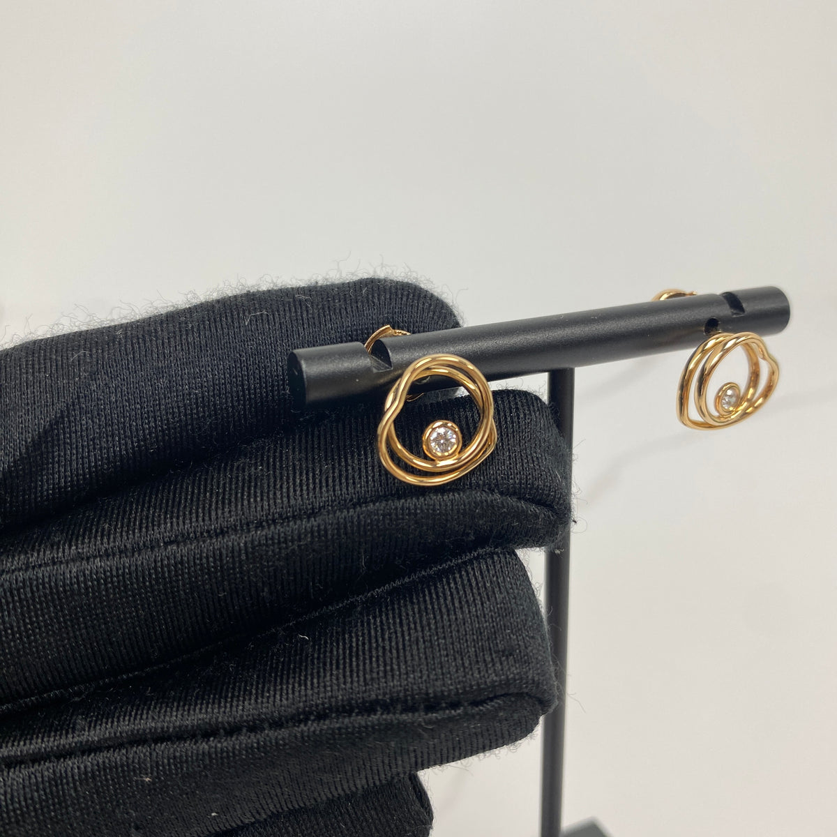 Hermès Vertige Cœur Earrings with jewelry box