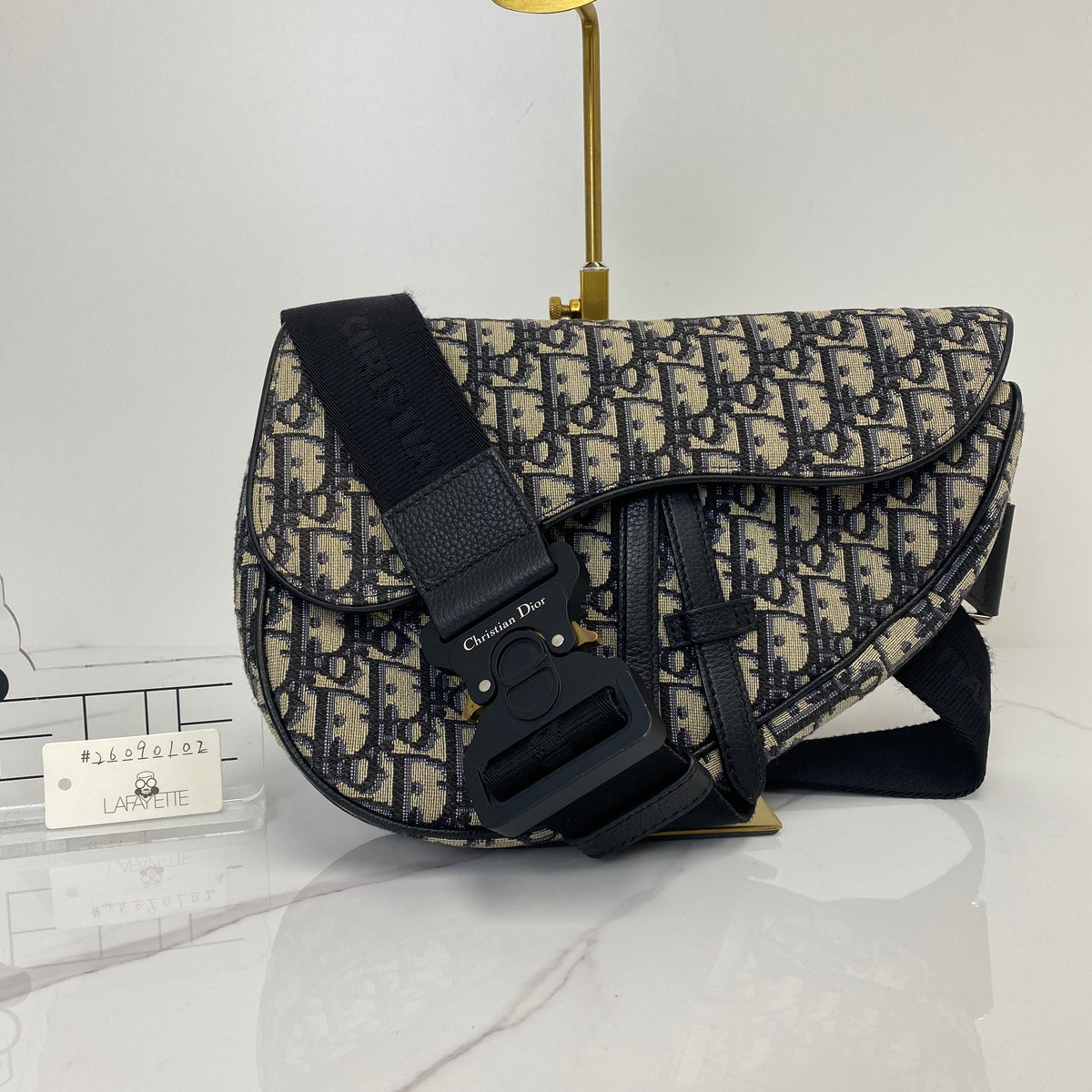 Christian Dior Oblique Men's Saddle Bag, beige and black Dior Oblique jacquard, aluminium hardware — detail view 1