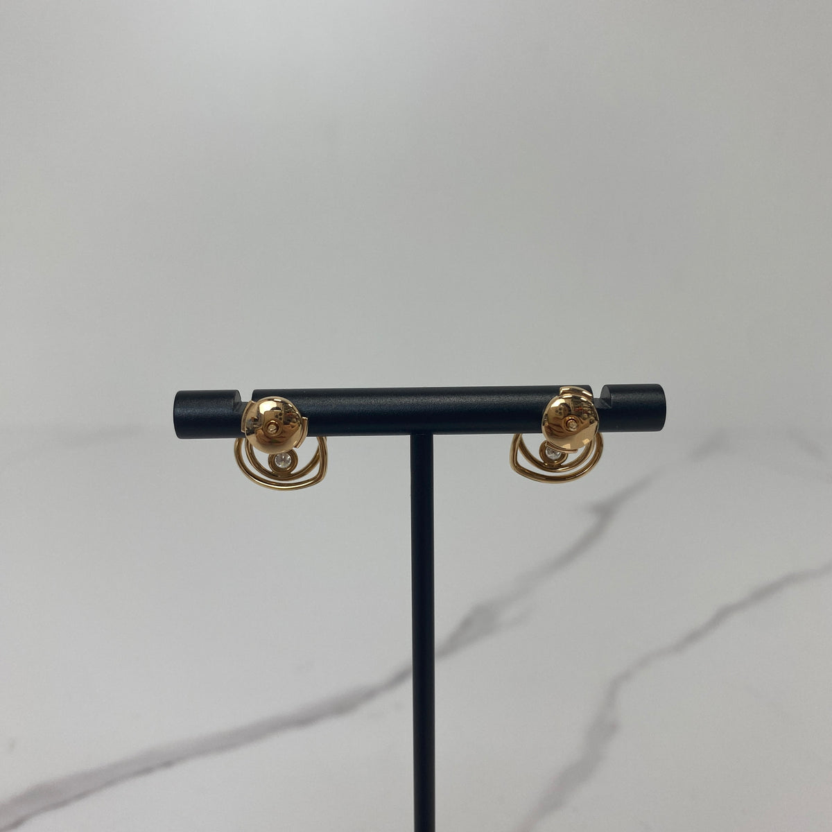 Hermès Vertige Cœur Earrings — diamond detail