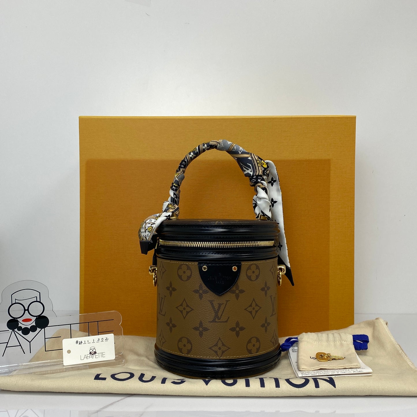 Front view of the Louis Vuitton Cannes round vanity case