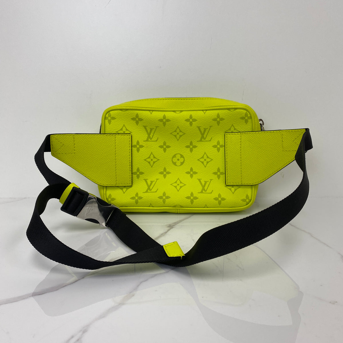Louis Vuitton Outdoor Bumbag Monogram Taigarama Neon Yellow, Neon Yellow Monogram Coated Canvas and Taiga Leather, Silver Tone — detail view 3