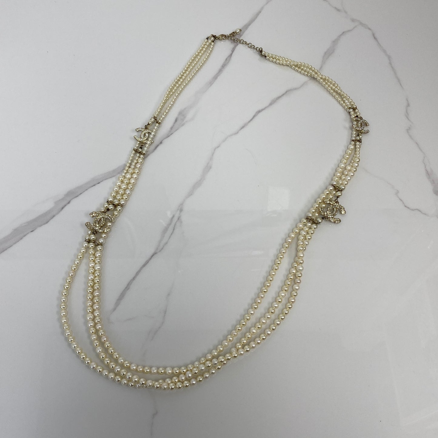 Chanel CC Crystal B17 Triple Pearl Necklace - photo 6