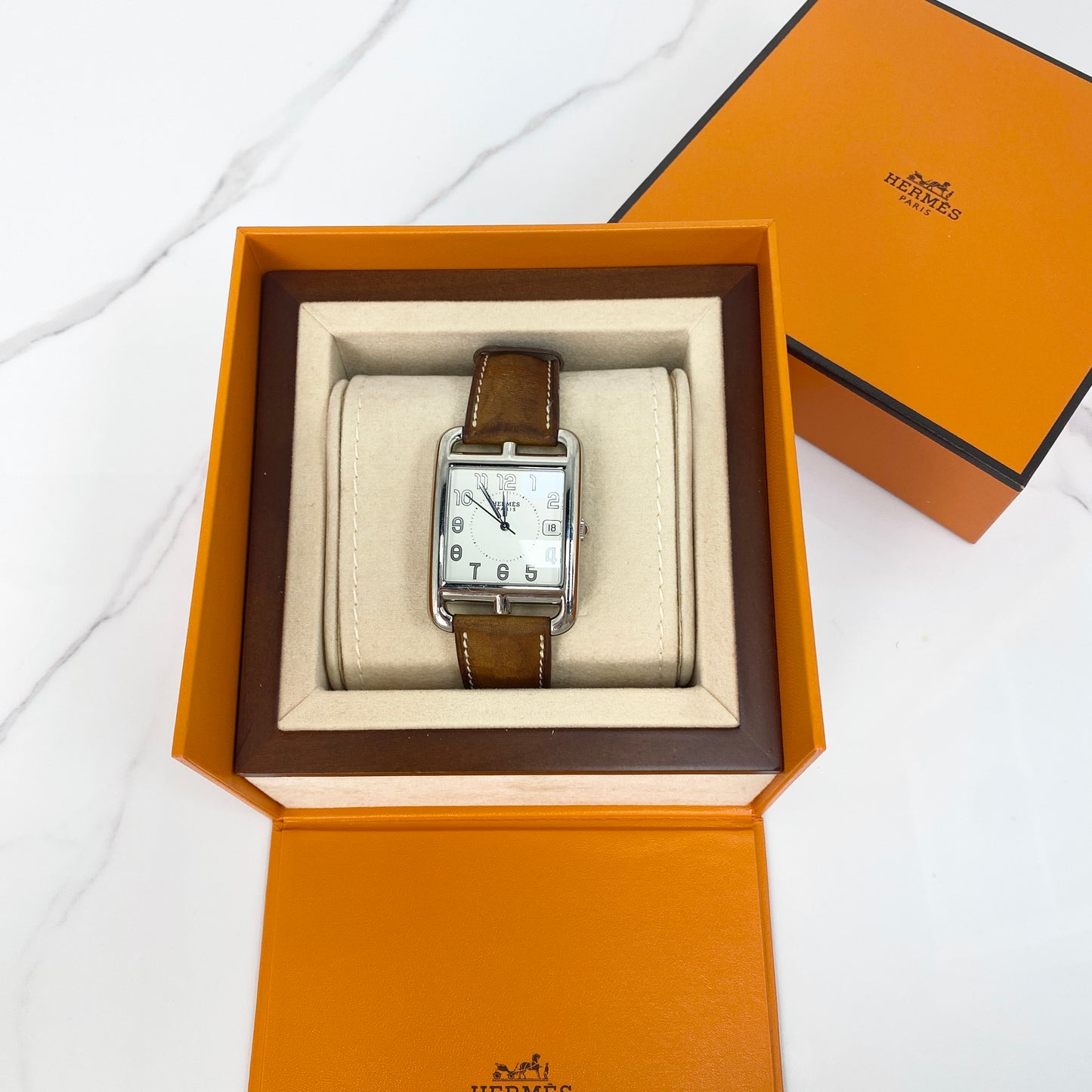 Hermès Cape Cod Watch, Large Model, 37mm, calfskin and steel, gold-tone dial — front view