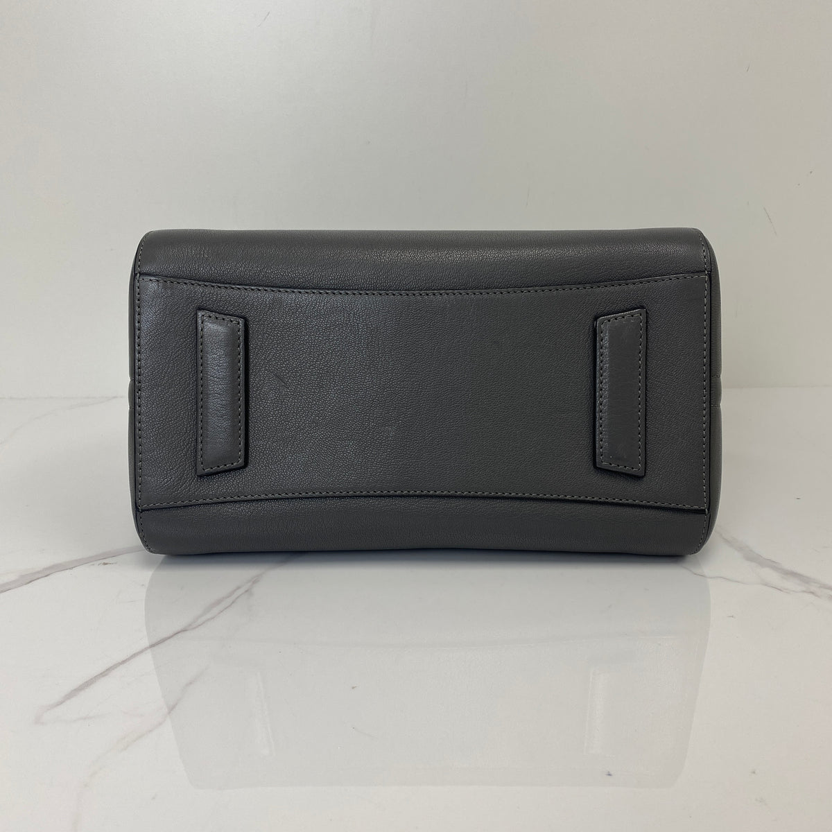 Givenchy Small Antigona Grey, Grey Goatskin, Silver Tone — detail view 4