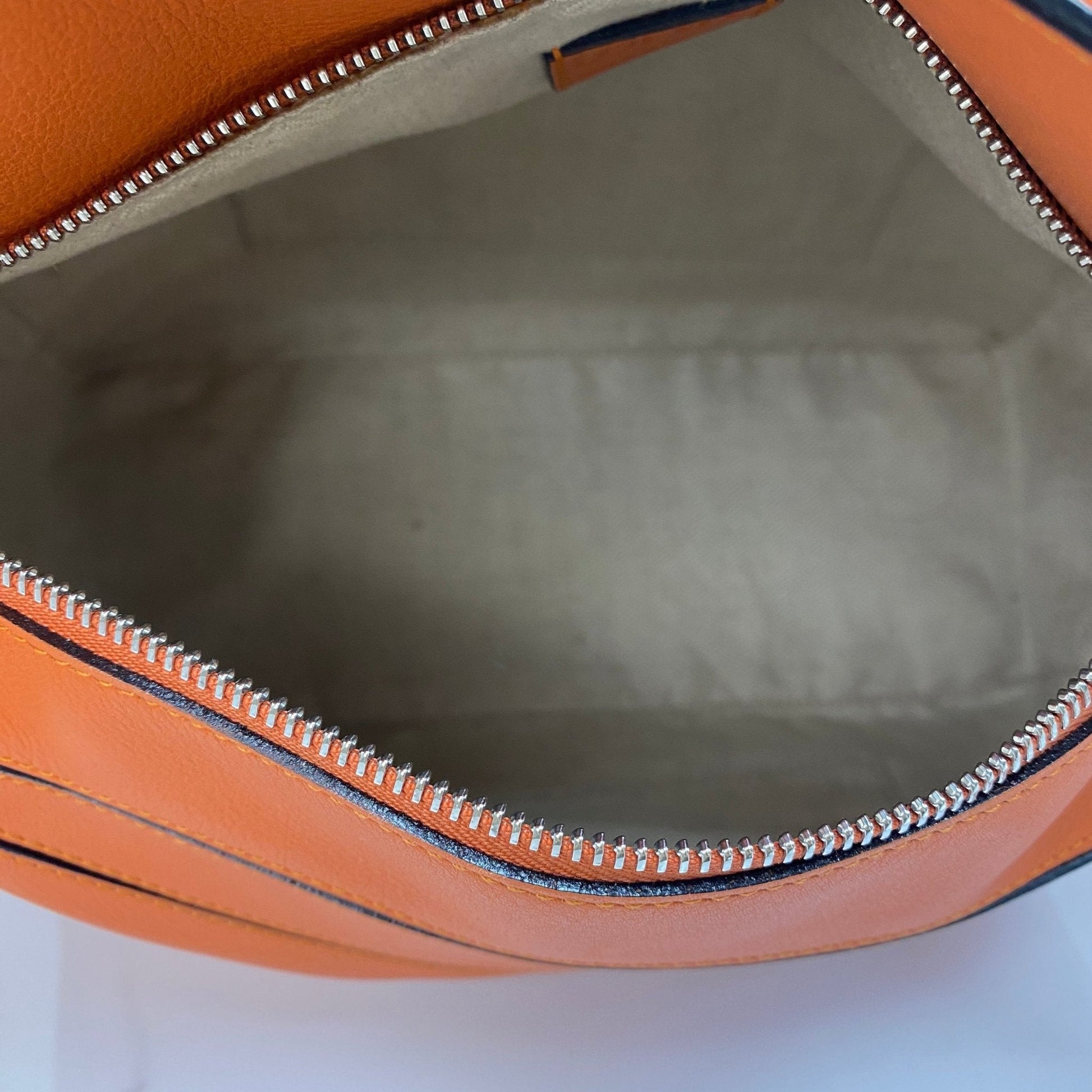 Loewe Small Puzzle