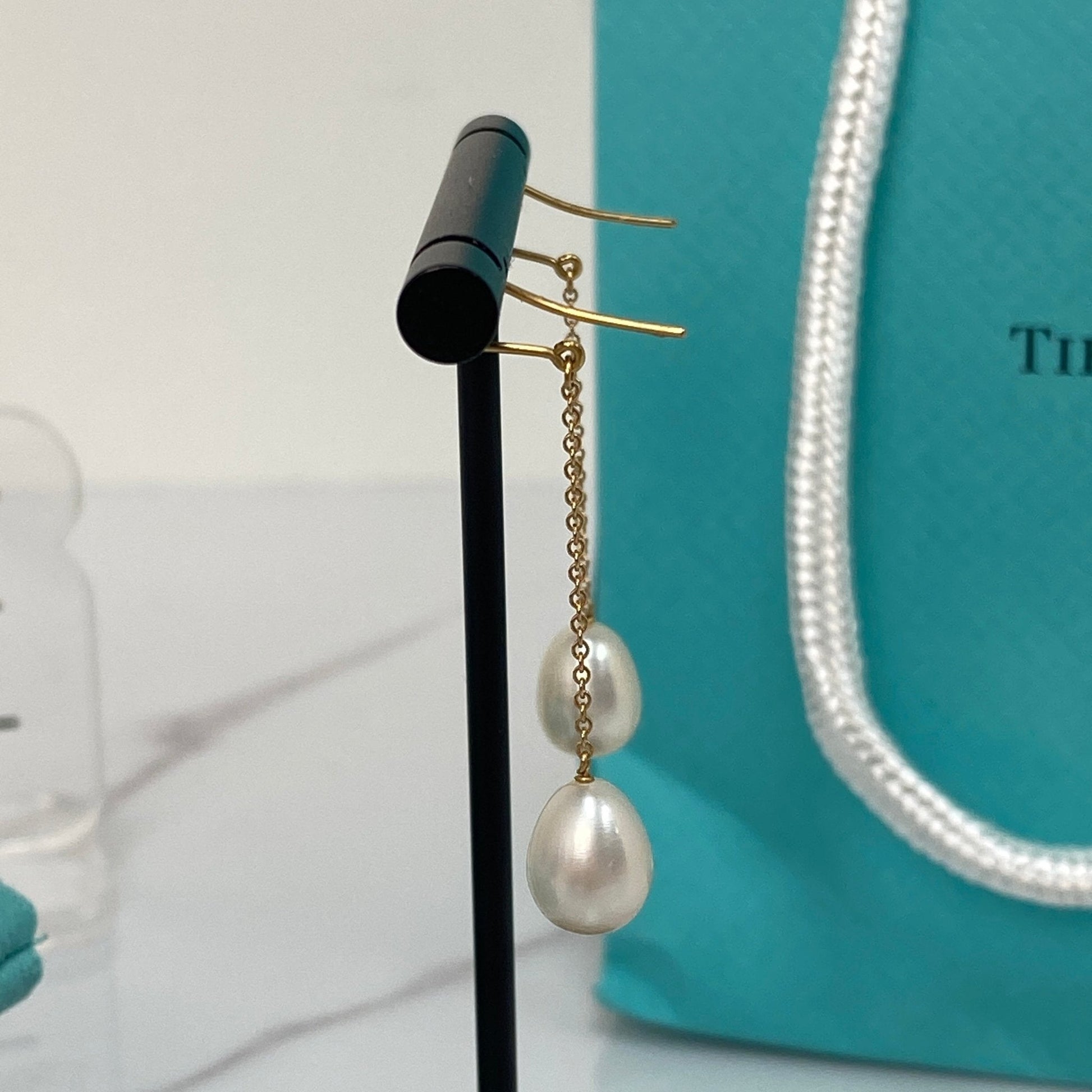 Tiffany & Co Elsa Peretti Pearl's By The Yard Chain Earrings